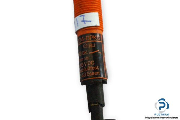 ifm-IF-3004-BPKG-inductive-sensor-used-4