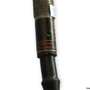 ifm-IFA-3004-BPKG-inductive-sensor-used-4
