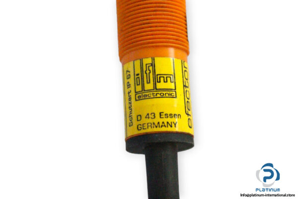ifm-IG-2005-LABOW-inductive-sensor-used-4
