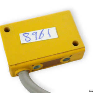 turck-BI2-Q12-AP6X-0.2-RSV4-inductive-sensor-(used)-2