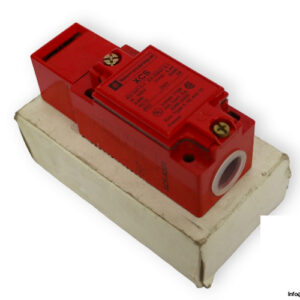 telemecanique-XCS-A501-Safety-Limit-Switch-(New)