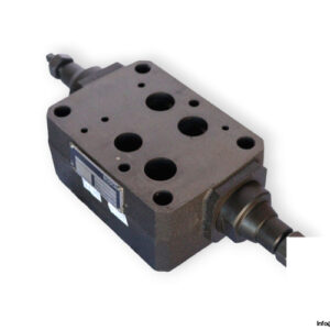 Bosch-0-811-321-050-check-valve-(used)