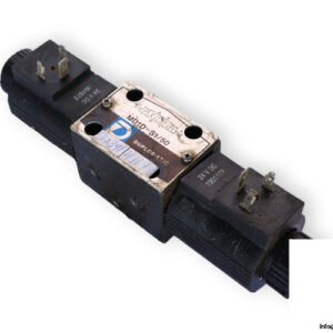 duplomatic-MD1D-S150-solenoid-operated-directional-valve-(used)