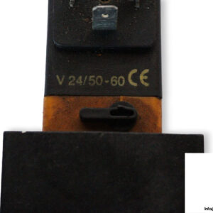 Waircom-UKC2_40_U-air-pilot-valve-(used)-1