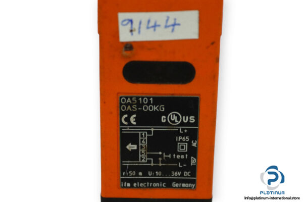 ifm-OA5101-through-beam-sensor-transmitter-used-2