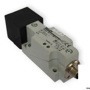 balluff-BES-517-385-V-C-S4-inductive-standard-sensor-new