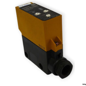 omron-E3A2-DS70M4T-photoelectric-switch-sensor-(new)