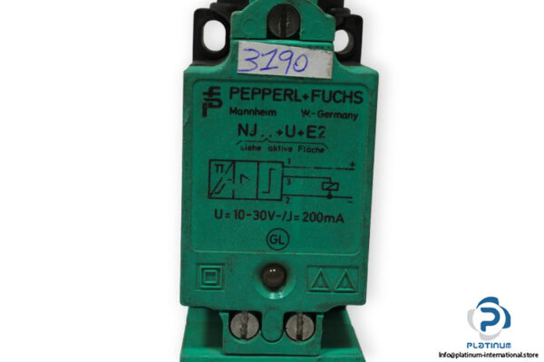 pepperl-fuchs-NJ40-U-E2-inductive-sensor-(used)-2