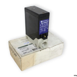 telemecanique-XUE-F300314-Photoelectric-sensor-new