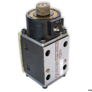Atos-DKI-1631_2_15-solenoid-operated-directional-valve-(used)