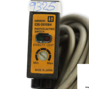 omron-E3S-DS10B4-photoelectric-diffuse-reflective-sensor-used-2