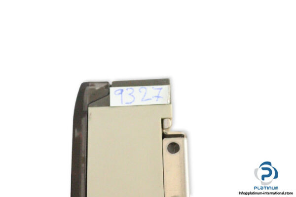 omron-E3X-A21-fiber-optic-photoelectric-sensor-new-3