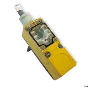turck-MP-10H-UZ3X-inductive-proximity-switch-(Used)