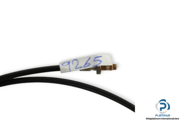 omron-E32-TC200A-fiber-optic-cable-(used)-1