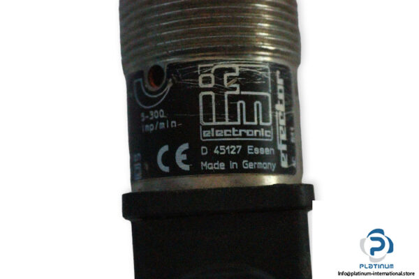 ifm-DI5007-speed-sensor-used-5