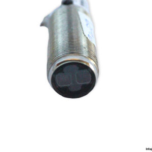 balluff-BOS-18M-PA-1QB-E5-C-S4-photoelectric-retro-reflective-sensor-used-2