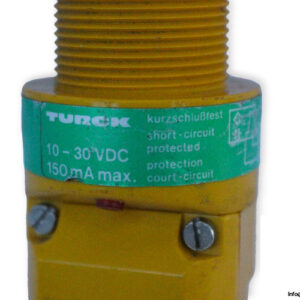 truck-BC10-P30SR-VP6X-proximity-switch-sensor-(used)-1