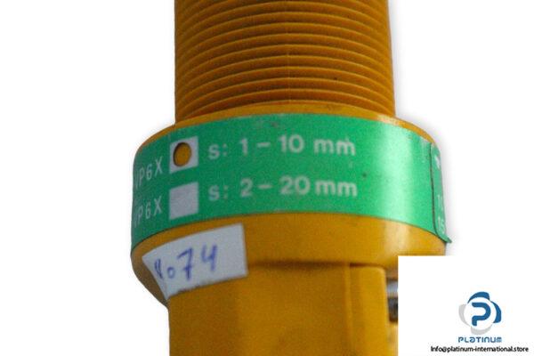 truck-BC10-P30SR-VP6X-proximity-switch-sensor-(used)-4