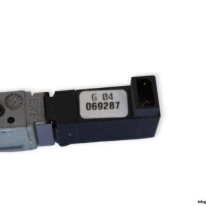 Burkert-6525-H-4.0-NBR-single-solenoid-valve-(used)-1