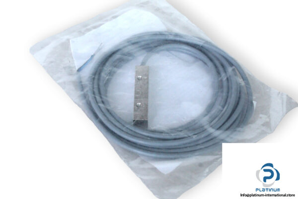 baumer-IFF-08-26-35_L1_L-inductive-proximity-sensor-new