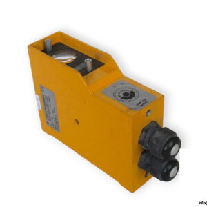 leuze-SLS-78_2-SE-24V-single-beam-safety-light-barrier-transmitter-used