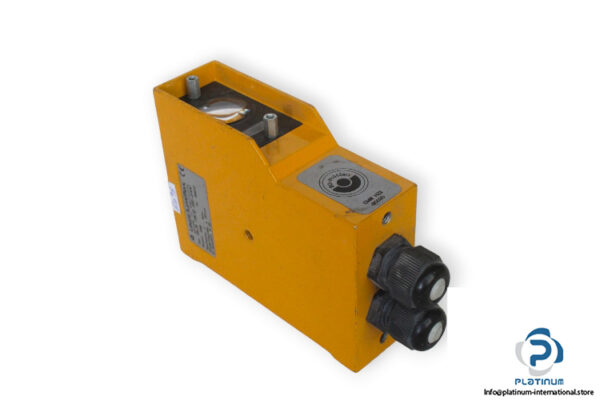 leuze-SLS-78_2-SE-24V-single-beam-safety-light-barrier-transmitter-used