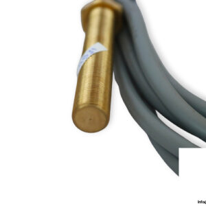 carlo-gavazzi-FSA2_S4_2MT-proximity-magnetic-sensor-new-2