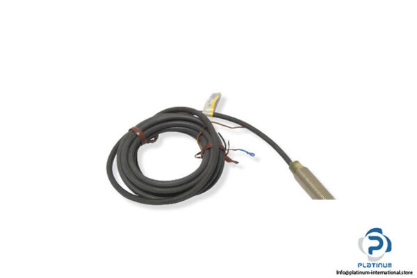 omron-TL-X2B2-GE-inductive-proximity-sensor