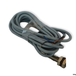 bdc-DCA8_4608S-inductive-sensor-used