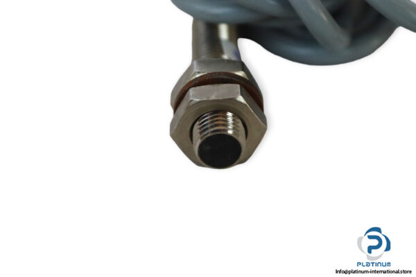 bdc-DCA8_4608S-inductive-sensor-used-2