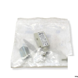 micro-detectors-QXP_A0-1E-polarized-photoelectric-sensor