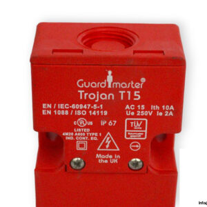 guard-master-TROJAN-T15-safety-interlock-switch-(new)-1