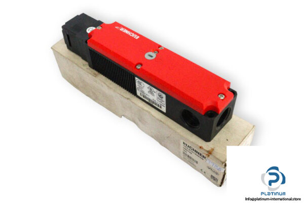 euchner-TP4-2131A024M-safety-switch-tp-with-door-monitoring-contact-new