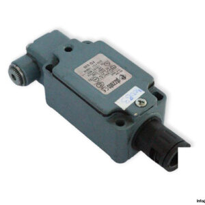 pizzato-FD-535-position-switch-(Used)