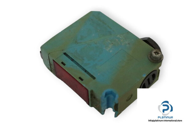 sick-WL260-S270-photoelectric-retro-reflective-sensor-dual-lens-(used)