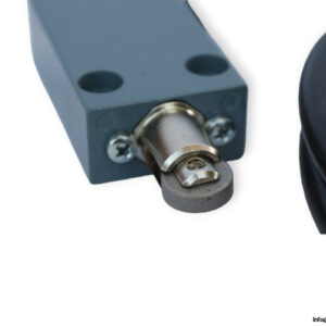 pizzato-FA-4515-2DN-prewired-position-switch-(new)-1