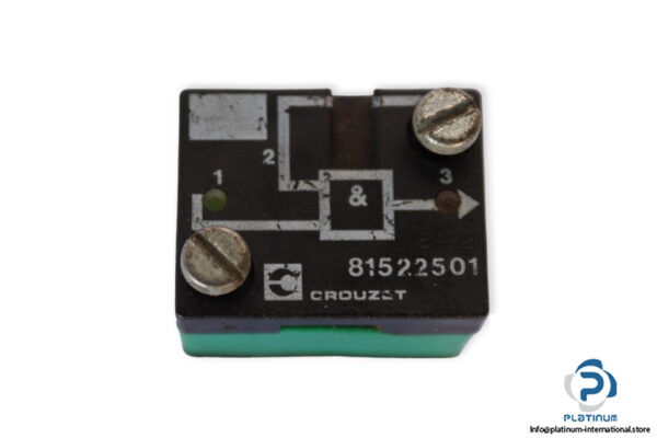 crouzet-81522501-pneumatic-logics-module-(used)-1