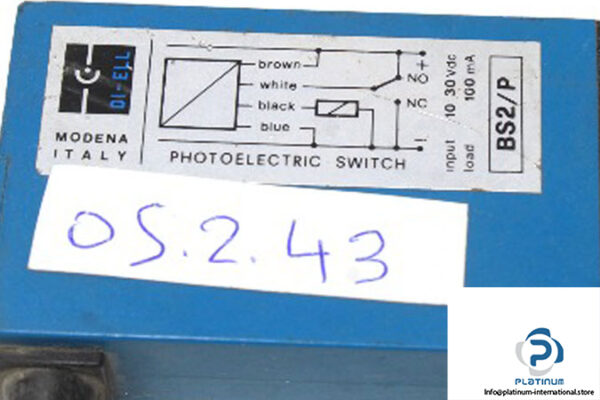 diell-bs2_p-photoelectric-sensor-2