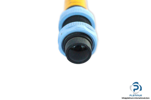 datasensor-S5-5-G8-62-ST4-photoelectric-emitter-sensor-(used)-1