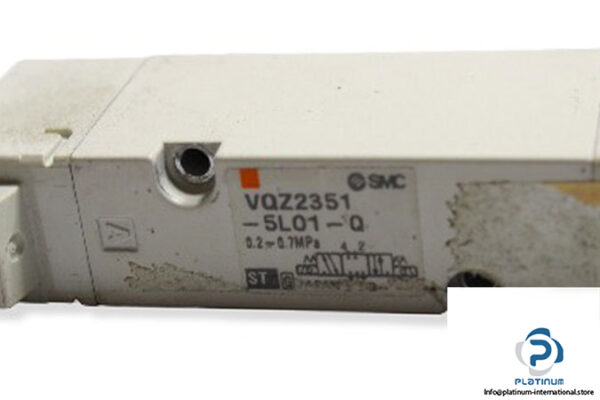 smc-vqz2351-5lq1-q-double-solenoid-valve-2