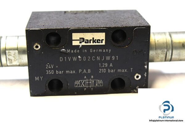 parker-d1vw002cnjw91-directional-control-valve-without-coil-1