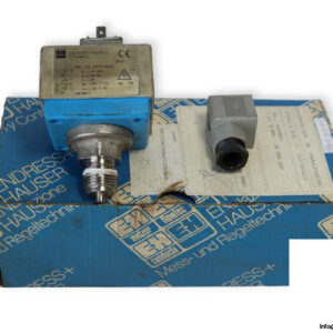 endress-hauser-PMC133-1M1F2D6A1V-pressure-switch-used-(with-carton)