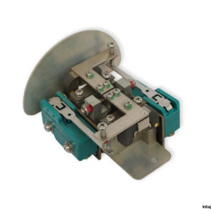 omron-X-10GW4-BOT-direct-current-switch-(used)