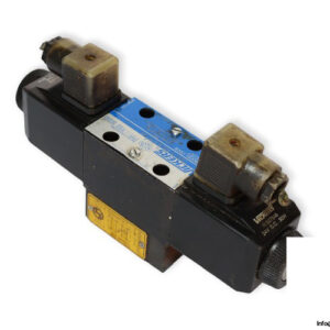 Vickers-DG4V-3-33C-M-U-H7-60-solenoid-operated-directional-valve-(used)