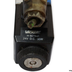 Vickers-DG4V-3-33C-M-U-H7-60-solenoid-operated-directional-valve-(used)-1