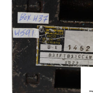 parker-D31FTB31CC4NF-0022-pilot-operated-proportional-directional-valve-used-2