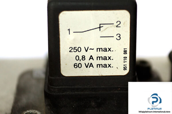 skf-MFE2-KW3-2-299-electrically-operated-gear-pump-unit-used-3