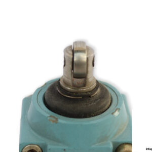 telemecanique-ZC2JE65-limit-switch-head-(Used)-1