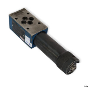 Rexroth-R900963570-pressure-reducing-valve-(used)