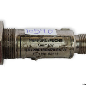 pepperl-fuchs-OBT200-18GM70-E5-V1-diffuse-sensor-(used)-2